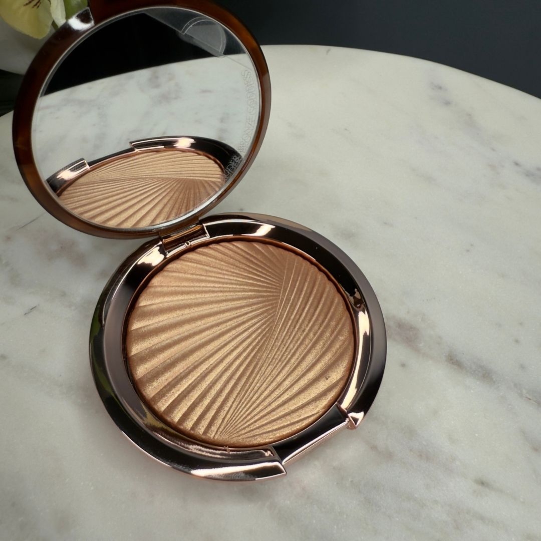 Estée Lauder Bronze Goddess Highlighting Powder Gelée – 02 Solar Crush