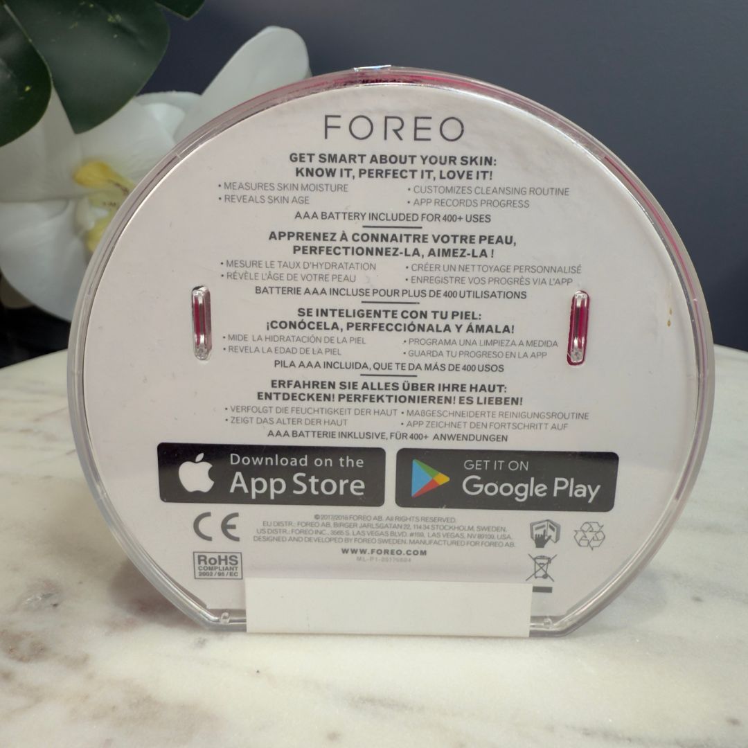 FOREO LUNA fofo Intelligent Facial Cleansing Brush – Fuchsia