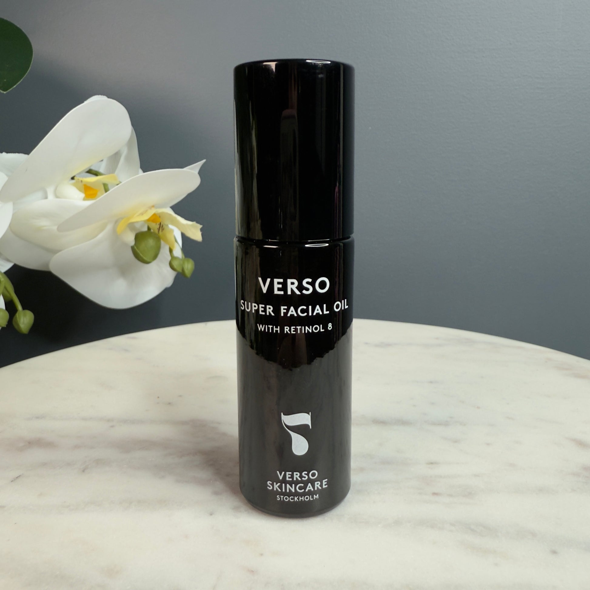 Versed Super Facial Oil with retinol 8